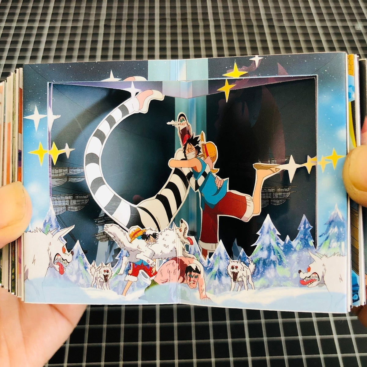 One Piece 3D Paper Scene Book DIY Cutting Model Kit, Anime Layered Paper Art Craft, Handmade Paper Cut Diorama, Desktop Display Decoration, Creative Gift for One Piece Fans