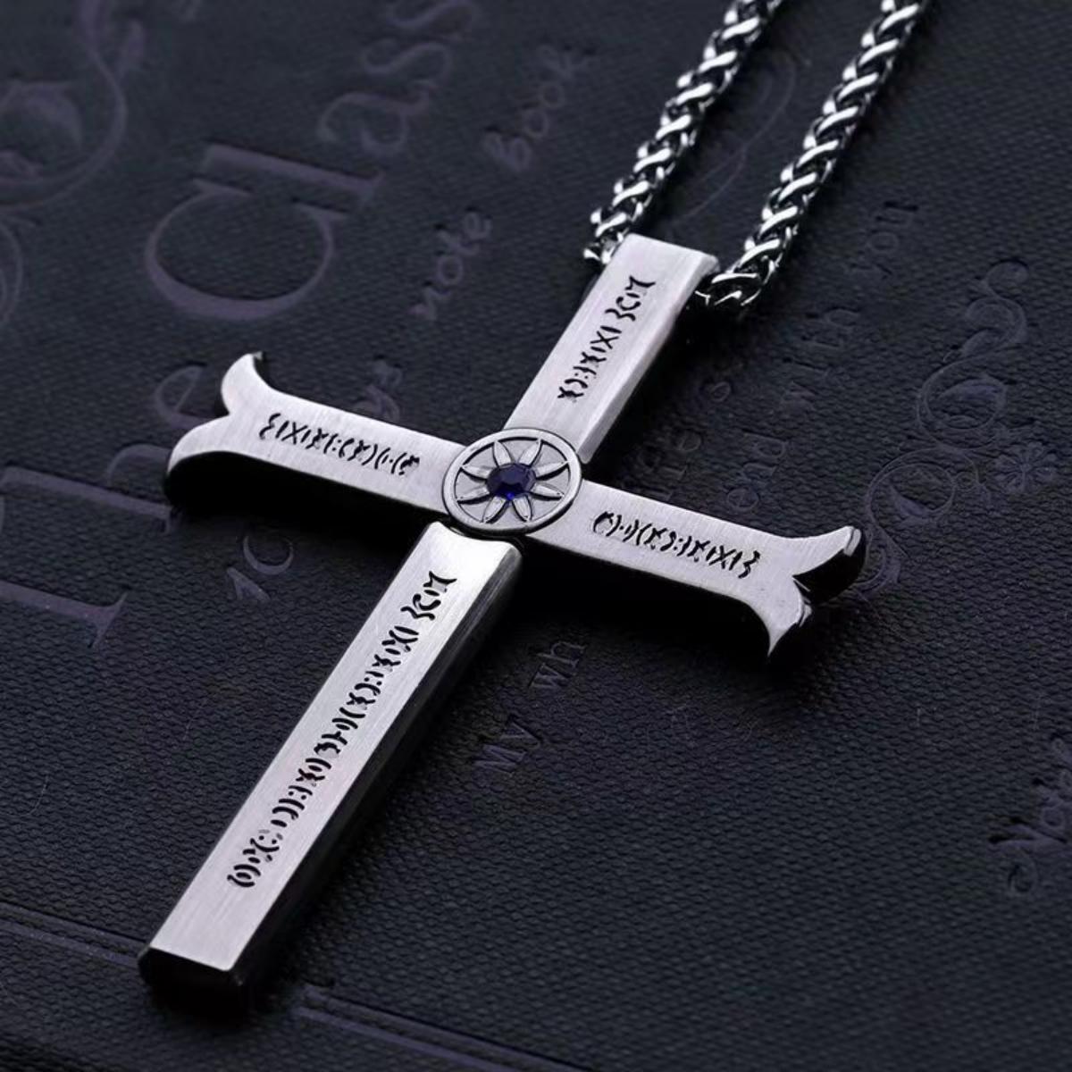 One Piece Mihawk Cross Necklace, Dracule Mihawk Hawk Eyes Pendant, Anime Stainless Steel Cross Keychain, Cosplay Jewelry with Gift Box, One Piece Fan Accessories Gift