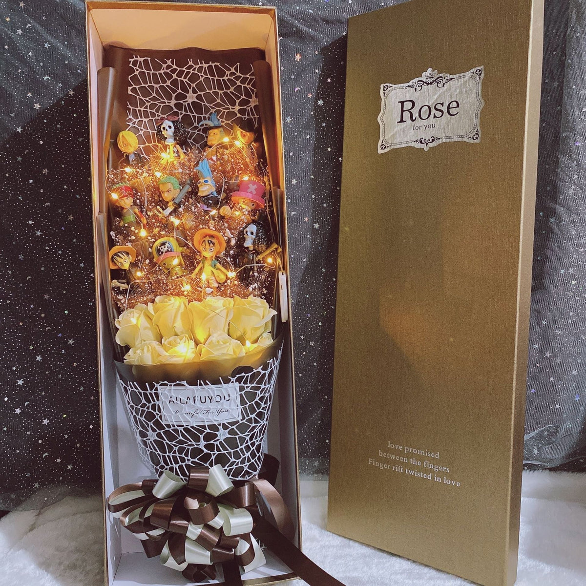 One Piece Figure Bouquet, Anime Luffy Zoro Sanji Chopper Figurine Bouquet with LED Fairy Lights, Artificial Rose Flower Gift Box, Birthday Valentine Anniversary Gift for Anime Fans