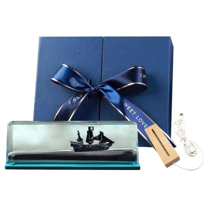 Liquid Wave Ship Resin Desk Ornament, Floating Boat in Fluid Sea Paperweight, Acrylic Dynamic Ocean Wave Ship Display Decor, Unique Nautical Souvenir Gift for Desk Home Decoration