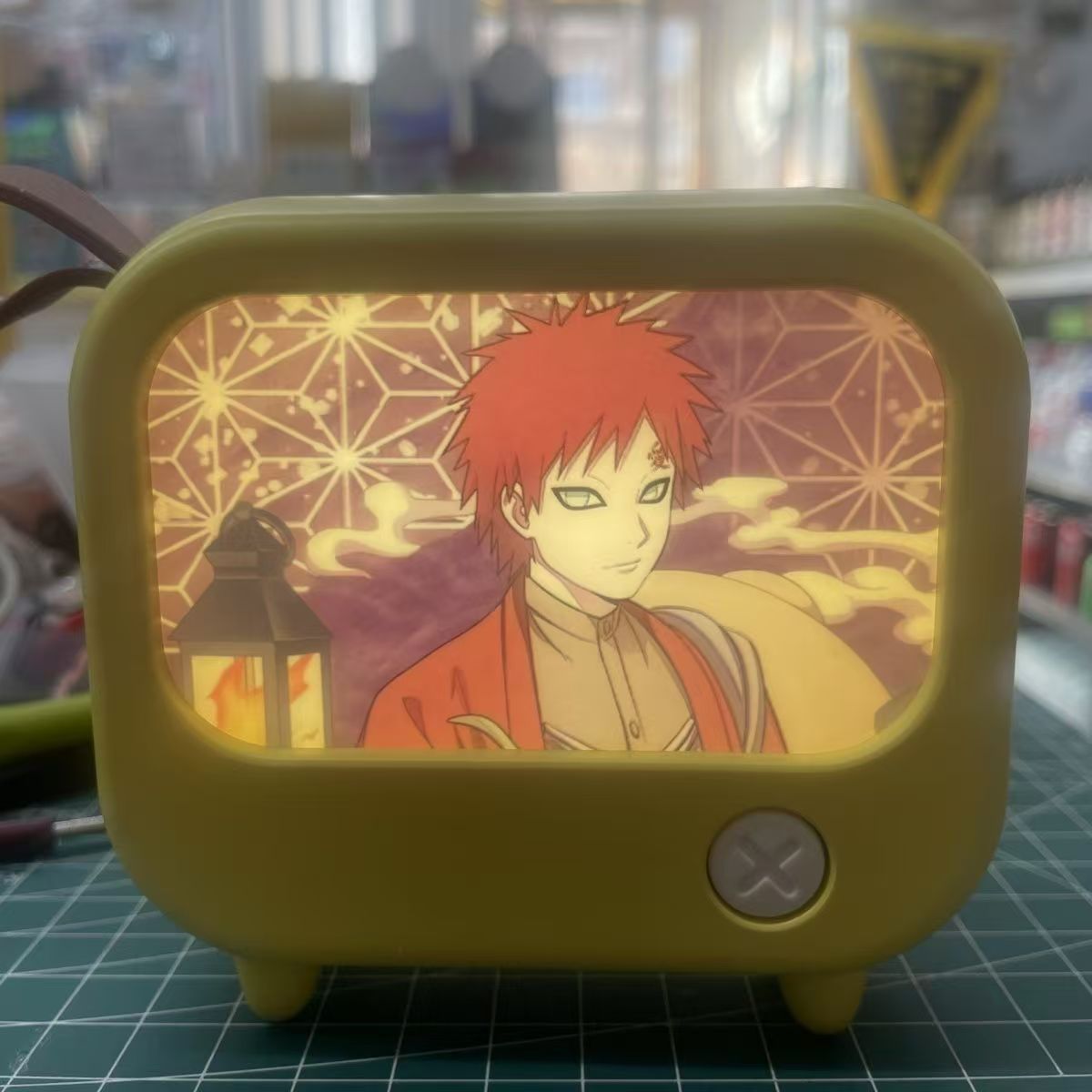 Naruto Gaara Anime Characters Nightlight Decoration, Retro Mini TV Shape LED Night Lamp, Warm Light Anime Room Decor, Bedside Table Ornament, Collectible Gift for Naruto Anime Fans