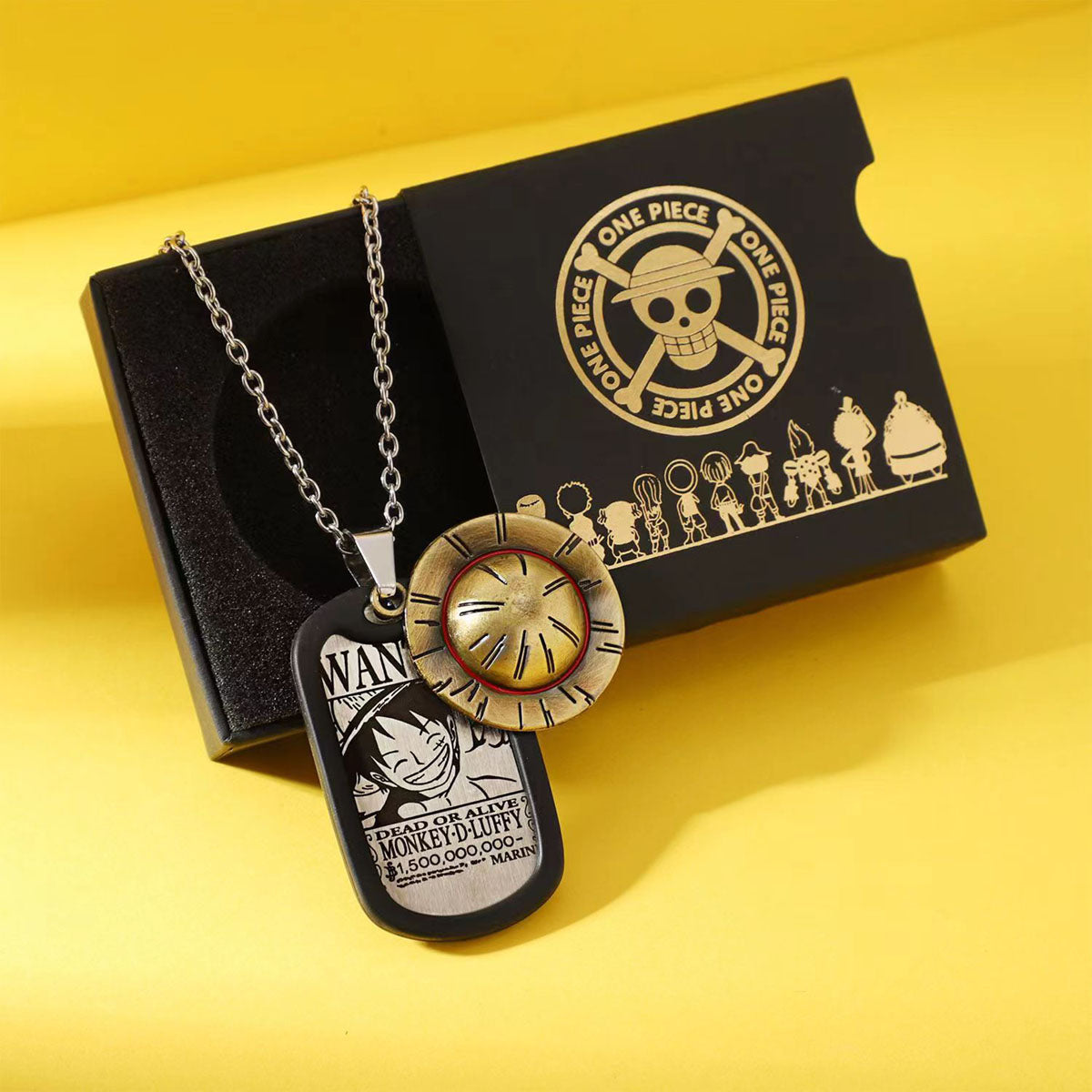 One Piece Anime Dog Tag Necklace Keychain, Luffy Zoro Ace Metal Pendant, Vintage Engraved Dog Tag, Collectible Cosplay Jewelry Gift Set with Gift Box for One Piece Fans