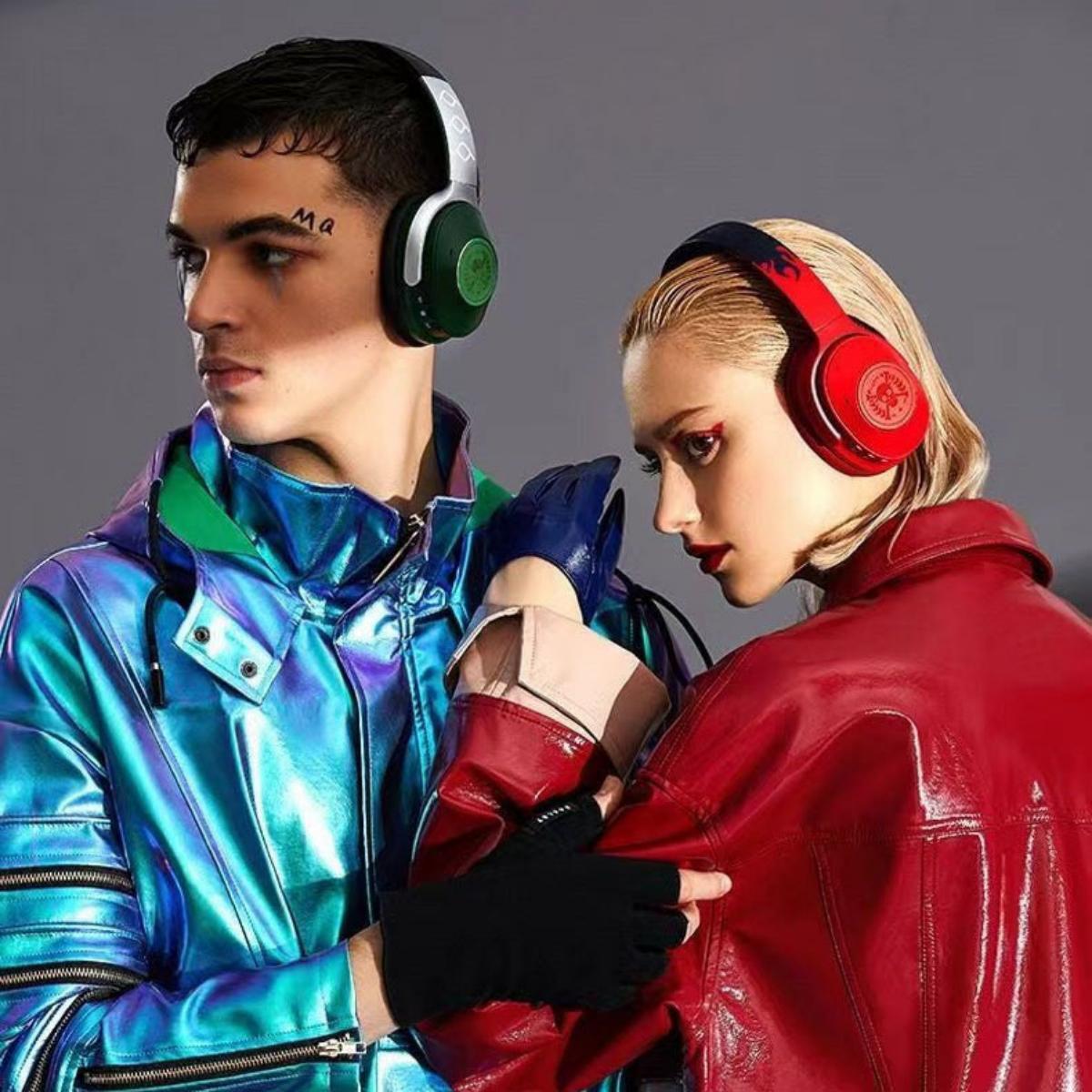 One Piece Luffy Zoro Over-Ear Bluetooth Headphones, Anime Wireless Foldable Headset with RGB LED Light, Stereo Bass Gaming Headphones, Built-in Mic for Travel Phone Call Anime Fans Gift