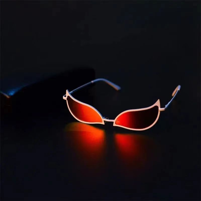 One Piece Anime Cosplay Sunglasses, Doflamingo Kizaru Cos Glasses, Cat Eye Color Lens Costume Eyewear, Halloween Party Cosplay Prop, Anime Fan Collection Gift