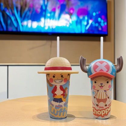 One Piece Anime Straw Tumbler, Luffy Straw Hat & Chopper Horn 3D Sculpted Lid Plastic Water Cup with Straw, Cute Anime Character Drinking Cup, Fan Collectible Cup for Beverage
