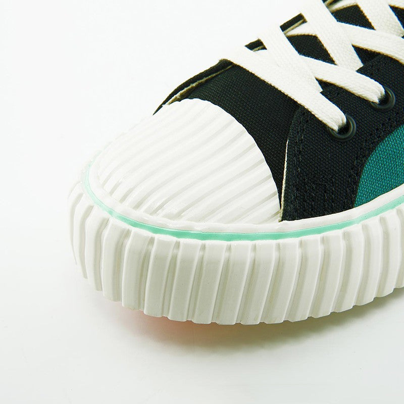 One Piece Zoro High Top Canvas Sneakers, Unisex Lace-Up Thick Ribbed Cookie Sole Skate Shoes, Green Black Anime Casual Footwear, One Piece Anime Streetwear Sneakers, Anime Fan Collectible Gift