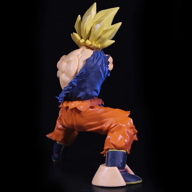 Dragon Ball Z Super Saiyan Goku Figure, LED Light Kamehameha Goku Statue, Anime Character Collectible Figurine with Aura Effect, Desktop Display Model Toy, Gift for Dragon Ball Fans