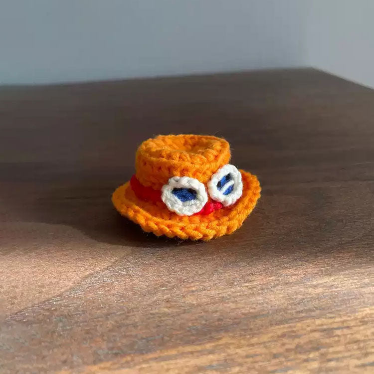 One Piece Luffy Ace Sabo Chopper Theme DIY Handmade Knitted Mini Hats, Hands-on Crochet Pirate Hat Craft Kit, Anime Ornament Pendant Set, Collectible Gift for One Piece Fans