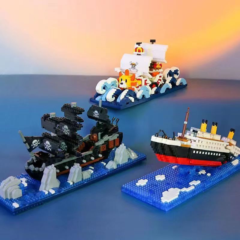 One Piece Thousand Sunny Ship in Bottle Micro Building Blocks Set, LED Light Mini Bricks Model with Display Bottle & Wood Stand, DIY Assembly Toy, Desktop Decor, Collectible Gift for Anime Fans