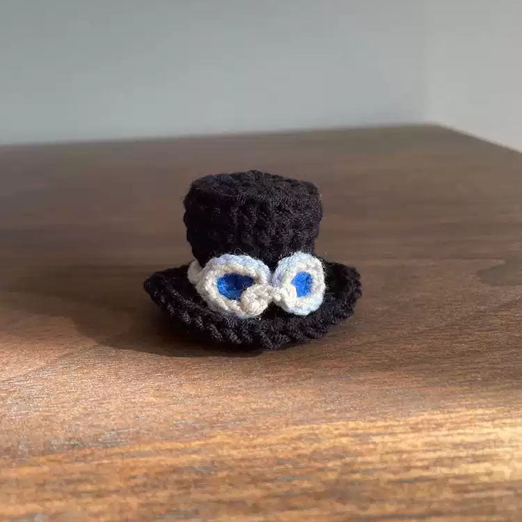 One Piece Luffy Ace Sabo Chopper Theme DIY Handmade Knitted Mini Hats, Hands-on Crochet Pirate Hat Craft Kit, Anime Ornament Pendant Set, Collectible Gift for One Piece Fans