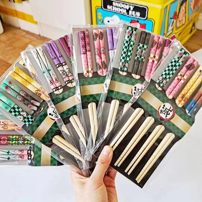 Demon Slayer Anime Bamboo Chopsticks Set, 5 Pairs Reusable Printed Chopsticks, Tanjiro Nezuko Zenitsu Inosuke Pattern Tableware, Japanese Style Dinner Utensils, Anime Fan Gift Pack