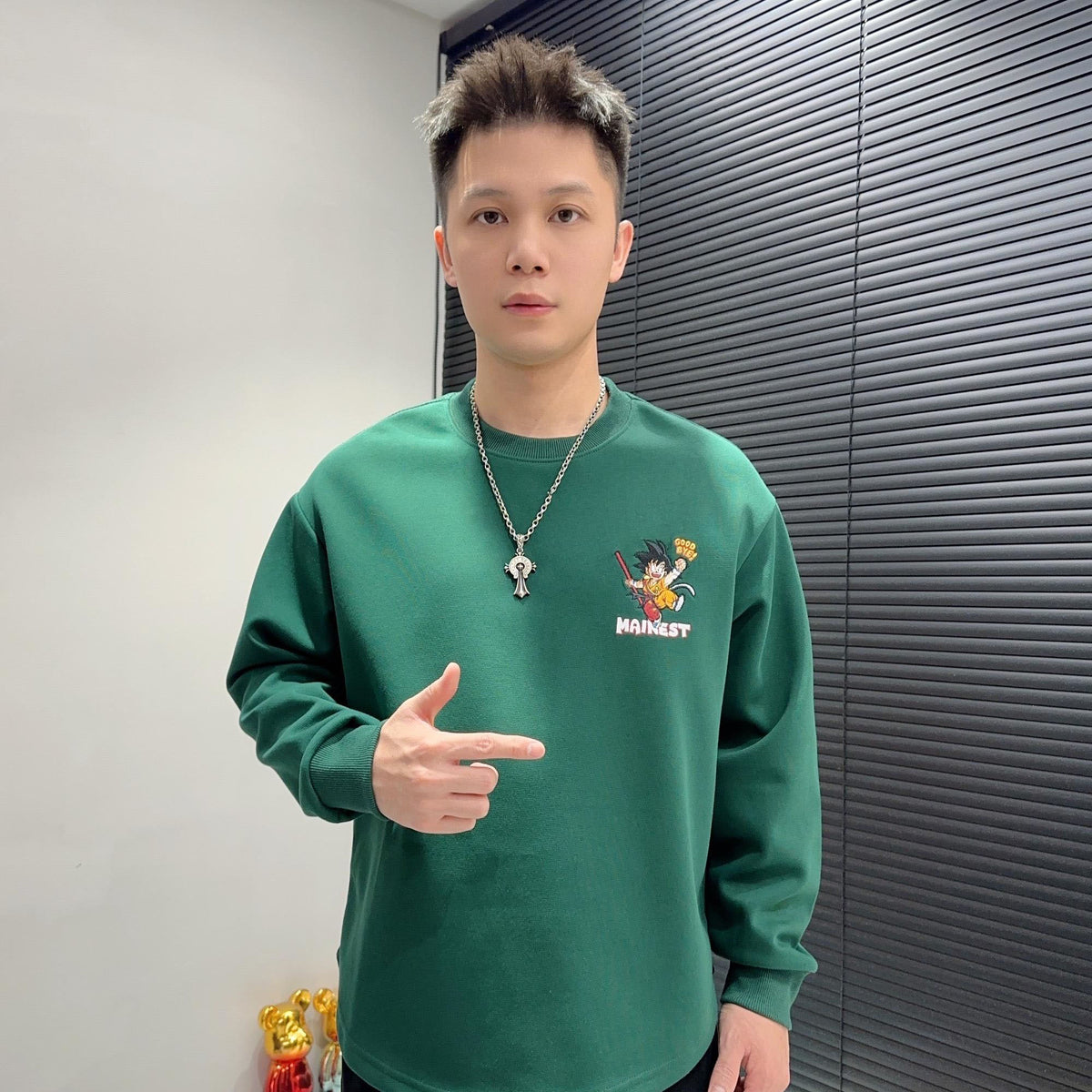 Dragon Ball Goku Anime Crewneck Sweatshirt, Men Casual Long Sleeve Pullover, Vintage Cartoon Graphic Sweater, Loose Fit Streetwear Top for Anime Fans Gift